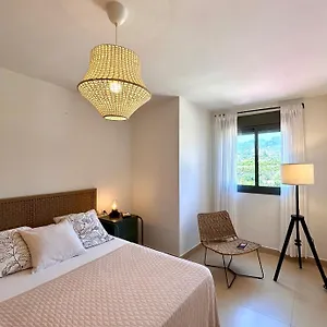 https://apartamento-veranoazul-nerja.1costadelsol.com