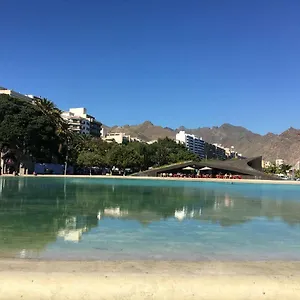 https://apartamento-moderno-nucleo-santa-cruz.in-canary-islands.com